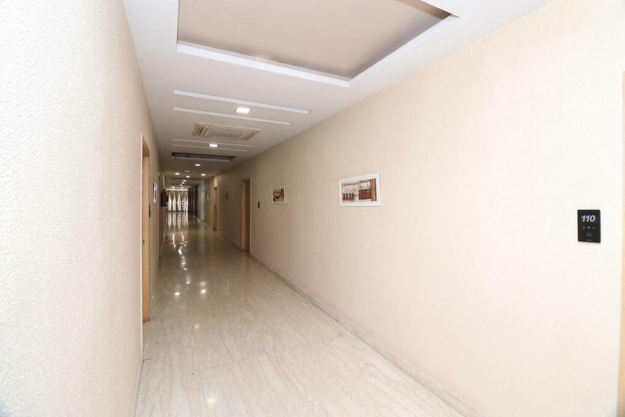 Oyo 5843 Hotel Yash Inn Mirzāpur Exterior photo